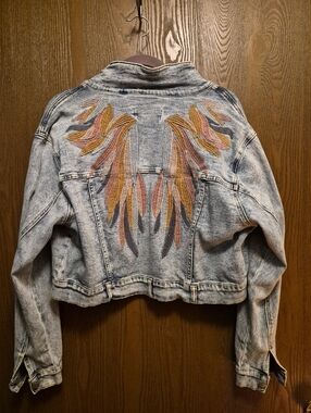 Vintage AUSTIN LANDING Embroidered Feather Back Light Wash Denim Jacket M
